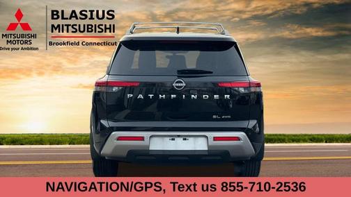 2023 Nissan Pathfinder SL