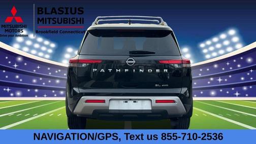 2023 Nissan Pathfinder SL
