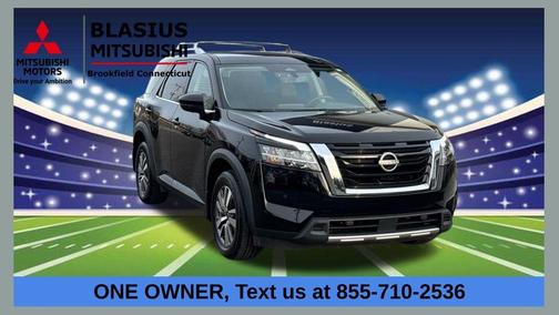 2023 Nissan Pathfinder SL