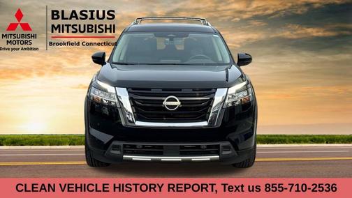 2023 Nissan Pathfinder SL