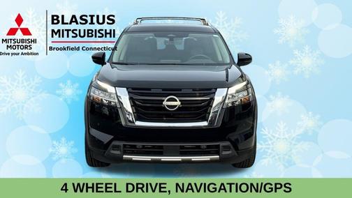 2023 Nissan Pathfinder SL