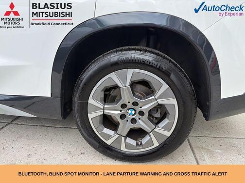 Alpine White 2023 BMW X1 xDrive28i