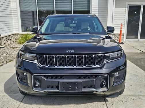 2022 Jeep Grand Cherokee Overland