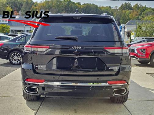 2022 Jeep Grand Cherokee Overland