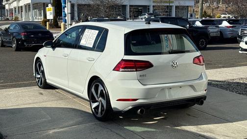 2018 Volkswagen Golf GTI 2.0T SE 4-Door