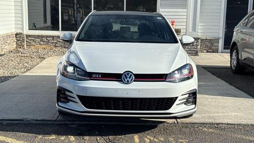 2018 Volkswagen Golf GTI 2.0T SE 4-Door