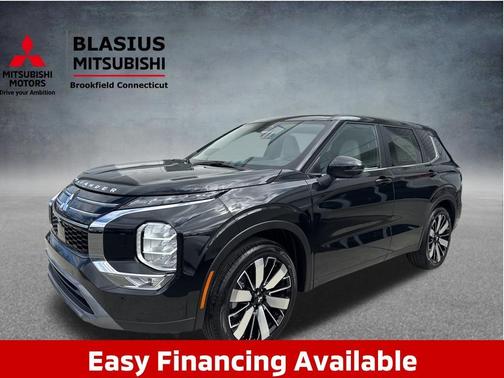 Black Diamond 2026 Mitsubishi Outlander SE