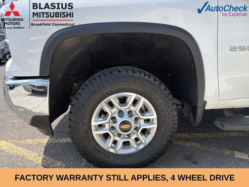 Summit White 2024 Chevrolet Silverado 2500 LT