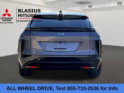 2024 Cadillac LYRIQ Tech