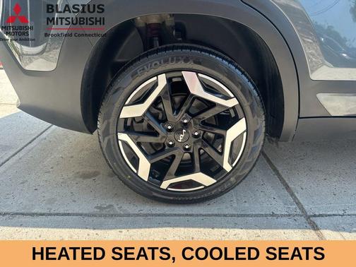 Gravity Gray 2024 Kia Seltos SX