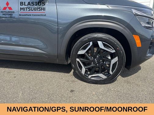Gravity Gray 2024 Kia Seltos SX