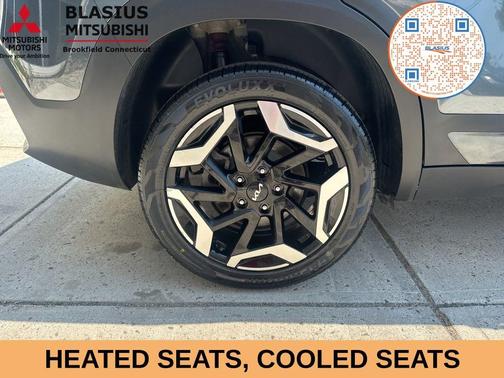 Gravity Gray 2024 Kia Seltos SX