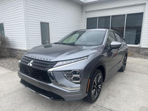 Mercury Gray Metallic 2026 Mitsubishi Eclipse Cross SEL