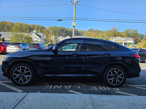 2023 BMW X4 M40i