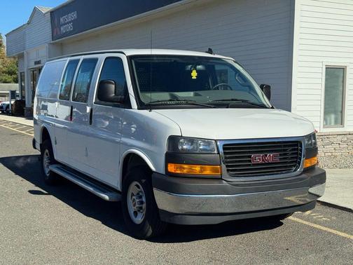 2023 GMC Savana 2500 Work Van
