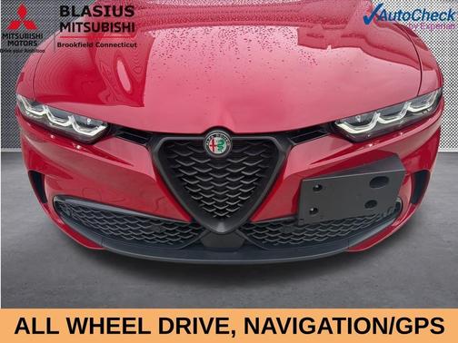 Rosso 2024 Alfa Romeo Tonale Veloce