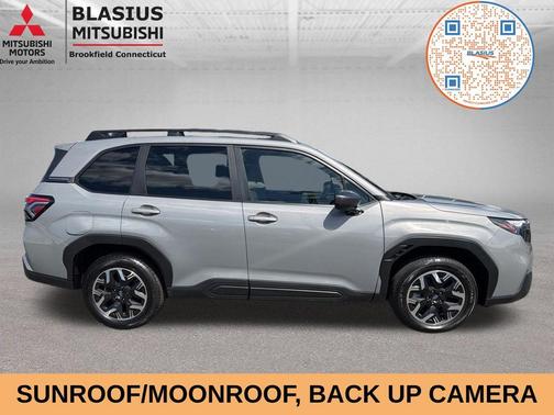 Riverrock Green 2025 Subaru Forester Premium