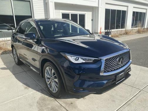 2023 INFINITI QX50 LUXE AWD