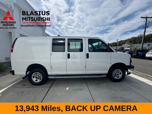 2023 GMC Savana 2500 Work Van