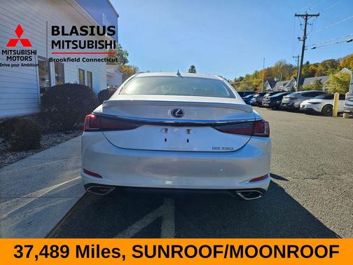 2021 Lexus ES 350 Base