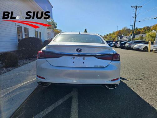 2021 Lexus ES 350 Base