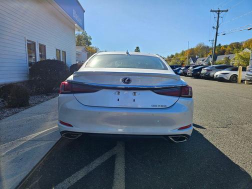 2021 Lexus ES 350 Base