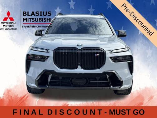 Gray Metallic 2025 BMW X7 M60i