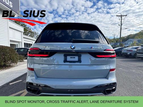 2025 BMW X7 M60i