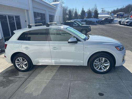 2022 Audi Q5 45 S line quattro Premium