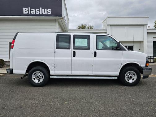 2023 GMC Savana 2500 Work Van