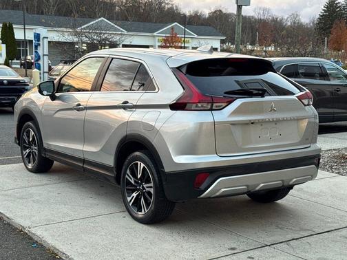 2023 Mitsubishi Eclipse Cross SE