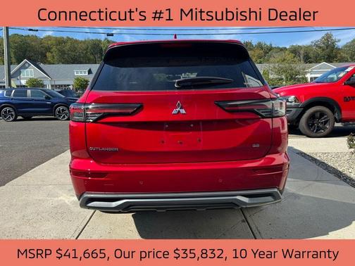 2025 Mitsubishi Outlander SE