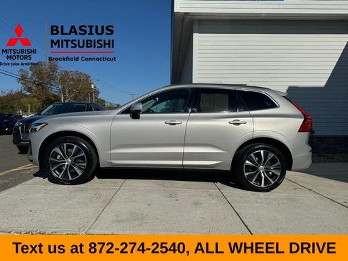 2022 Volvo XC60 B5 Momentum