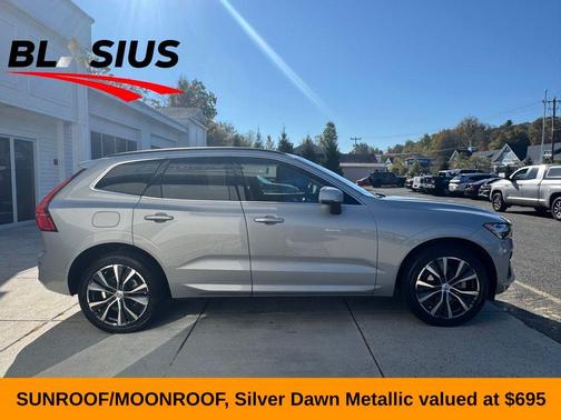 2022 Volvo XC60 B5 Momentum
