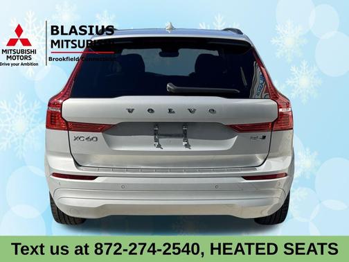 2022 Volvo XC60 B5 Momentum