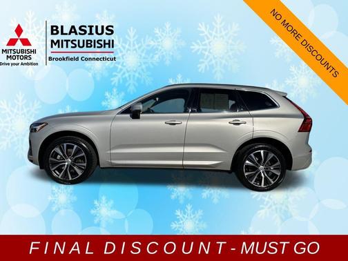 2022 Volvo XC60 B5 Momentum