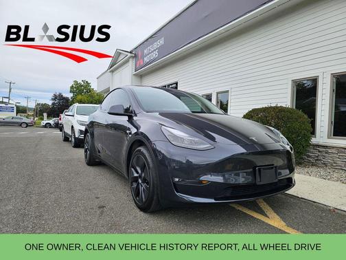 2024 Tesla Model Y Long Range