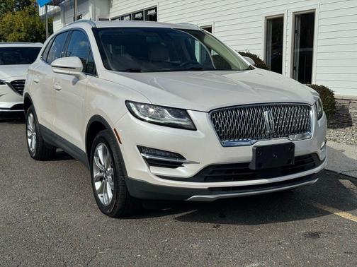 2019 Lincoln MKC Select