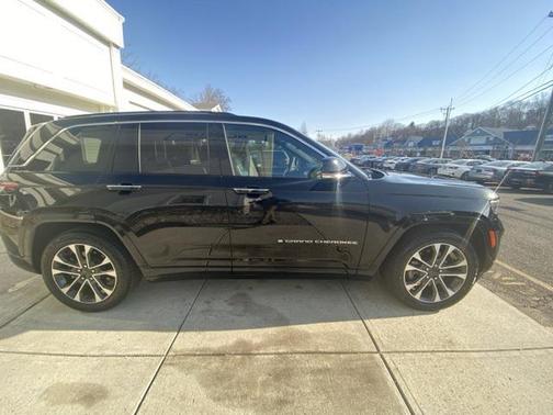 2022 Jeep Grand Cherokee 4xe Overland