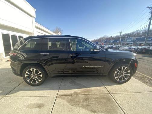 2022 Jeep Grand Cherokee 4xe Overland