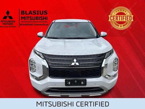 White 2024 Mitsubishi Outlander PHEV SE