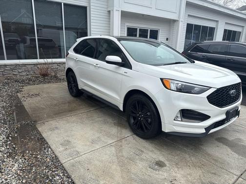 White 2021 Ford Edge ST Line