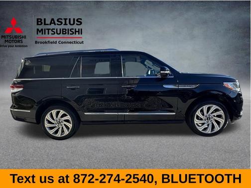 2022 Lincoln Navigator Standard