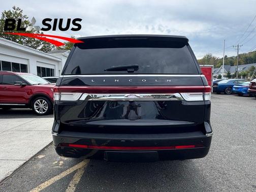 2022 Lincoln Navigator Standard