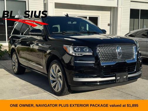 2022 Lincoln Navigator Standard