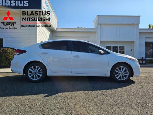 2017 Kia Forte S