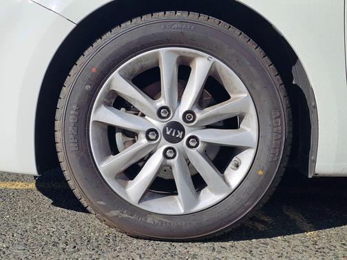 2017 Kia Forte S
