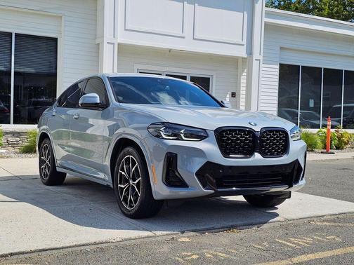 2023 BMW X4 xDrive30i