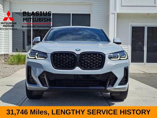 2023 BMW X4 xDrive30i