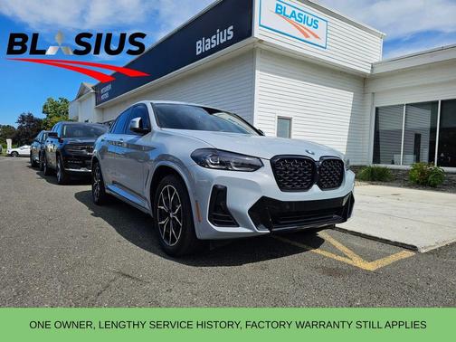 2023 BMW X4 xDrive30i